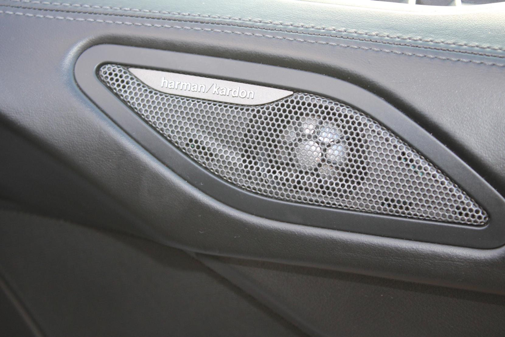 BMW M6 4.4 V8 Coupe 2dr Petrol DCT Euro 6 (s/s) (560 ps)