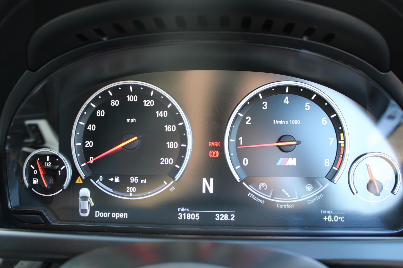 BMW M6 4.4 V8 Coupe 2dr Petrol DCT Euro 6 (s/s) (560 ps)