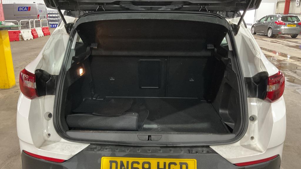 Vauxhall Grandland X 1.2 Turbo GPF Sport Nav SUV 5dr Petrol Manual Euro 6 (s/s) (130 ps)