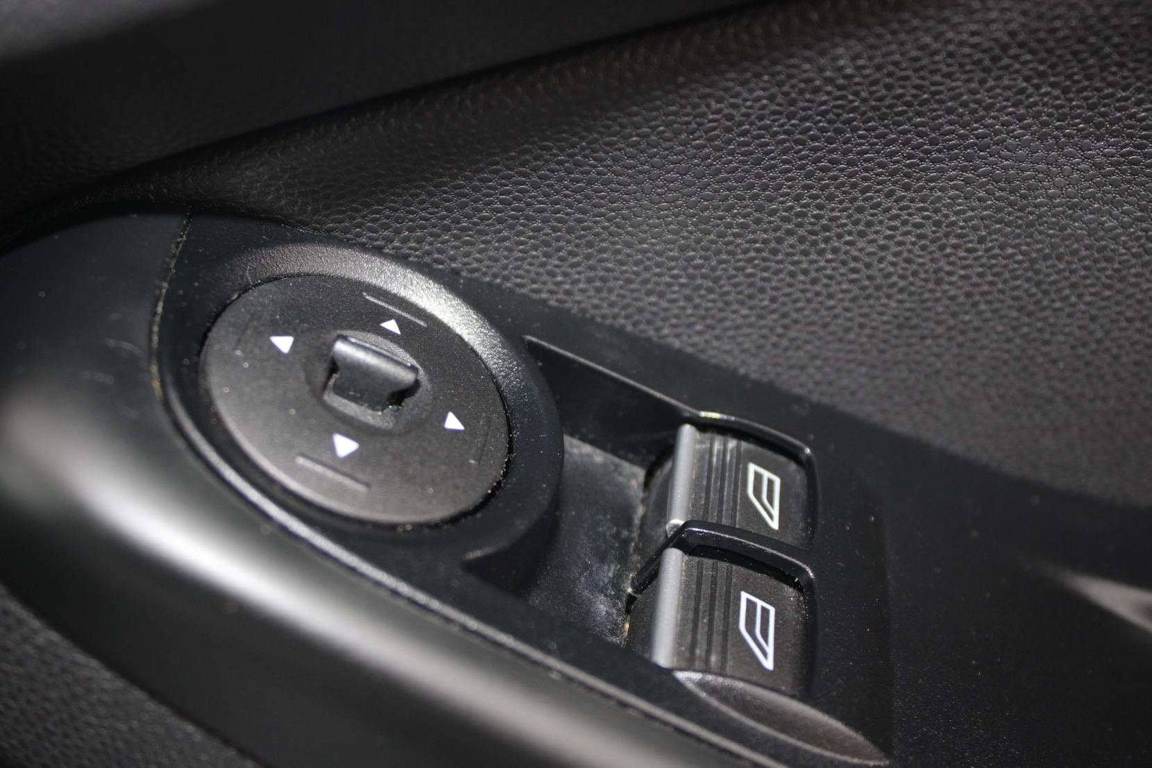 Ford Fiesta 1.0T EcoBoost ST-Line Hatchback 5dr Petrol Manual Euro 6 (s/s) (140 ps)