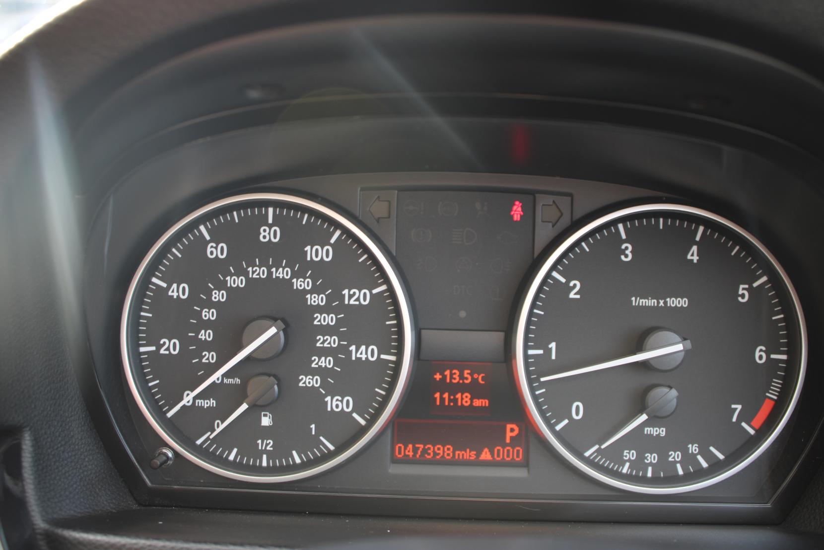 BMW 3 Series 2.0 318i SE Saloon 4dr Petrol Steptronic Euro 5 (143 ps)