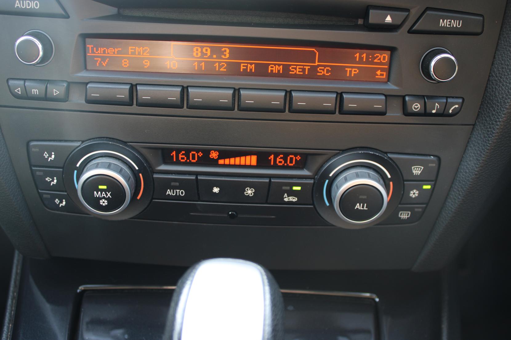 BMW 3 Series 2.0 318i SE Saloon 4dr Petrol Steptronic Euro 5 (143 ps)