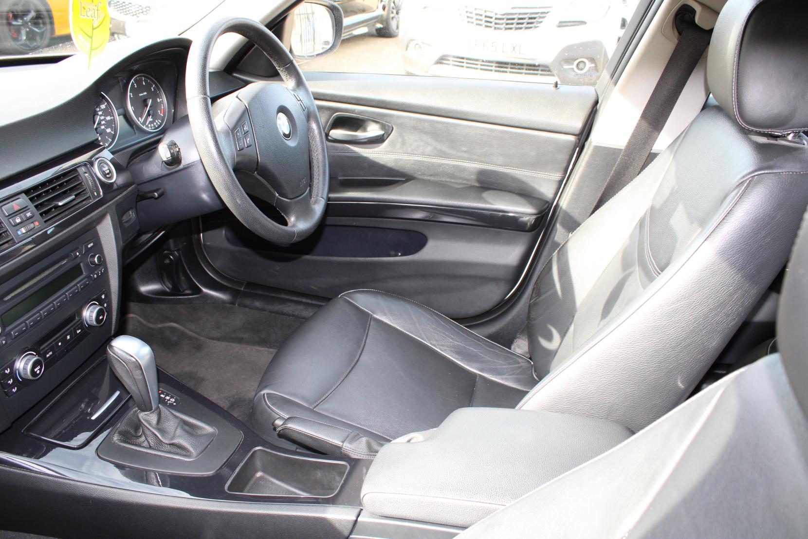 BMW 3 Series 2.0 318i SE Saloon 4dr Petrol Steptronic Euro 5 (143 ps)