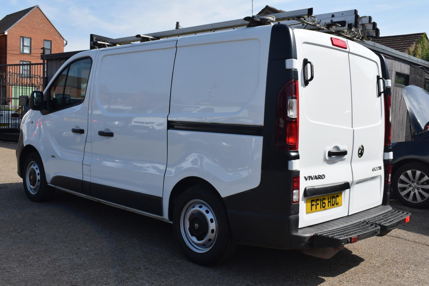 Vauxhall Vivaro 1.6 CDTi 2900 ecoFLEX Temperature Controlled 5dr Diesel Manual L1 H1 (s/s) (160 g/km, 89 bhp)