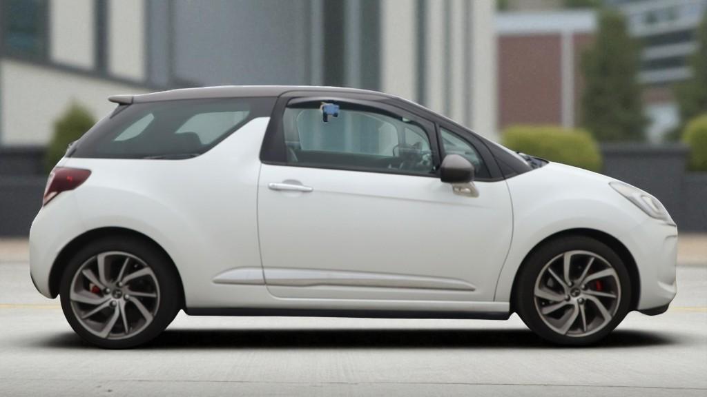 DS AUTOMOBILES DS 3 1.6 THP Prestige Hatchback 3dr Petrol Manual Euro 6 (s/s) (165 bhp)