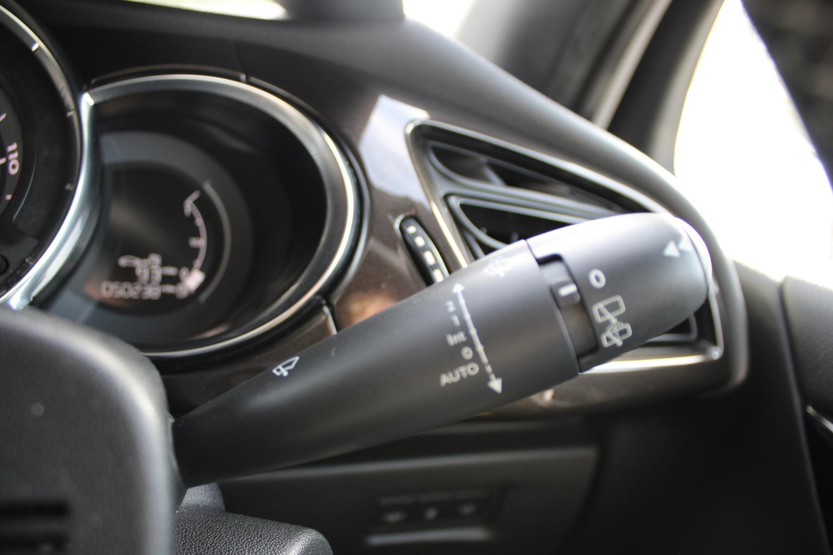 DS AUTOMOBILES DS 3 1.6 THP Prestige Hatchback 3dr Petrol Manual Euro 6 (s/s) (165 bhp)