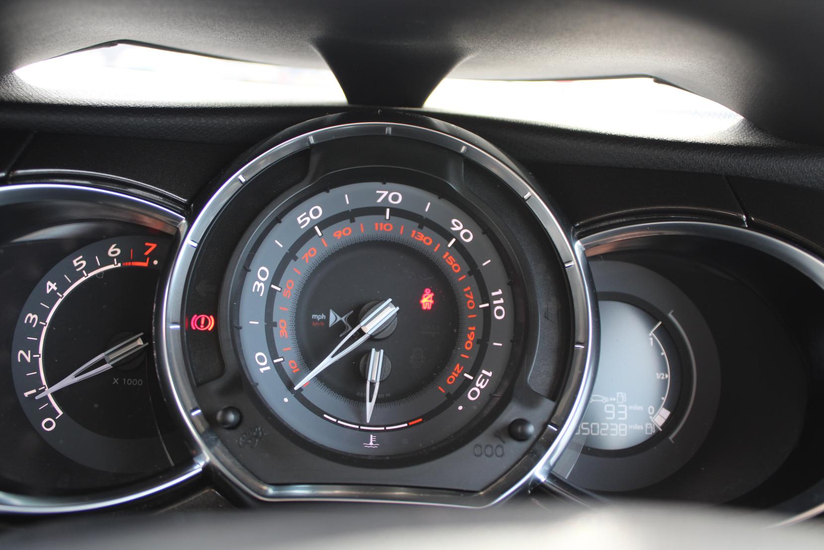 DS AUTOMOBILES DS 3 1.6 THP Prestige Hatchback 3dr Petrol Manual Euro 6 (s/s) (165 bhp)