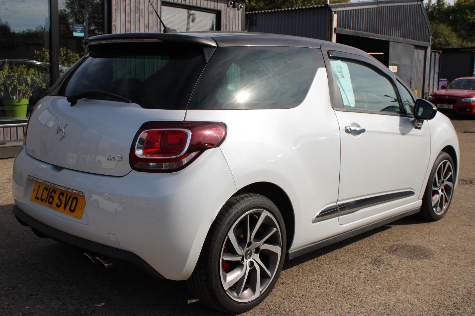 DS AUTOMOBILES DS 3 1.6 THP Prestige Hatchback 3dr Petrol Manual Euro 6 (s/s) (165 bhp)