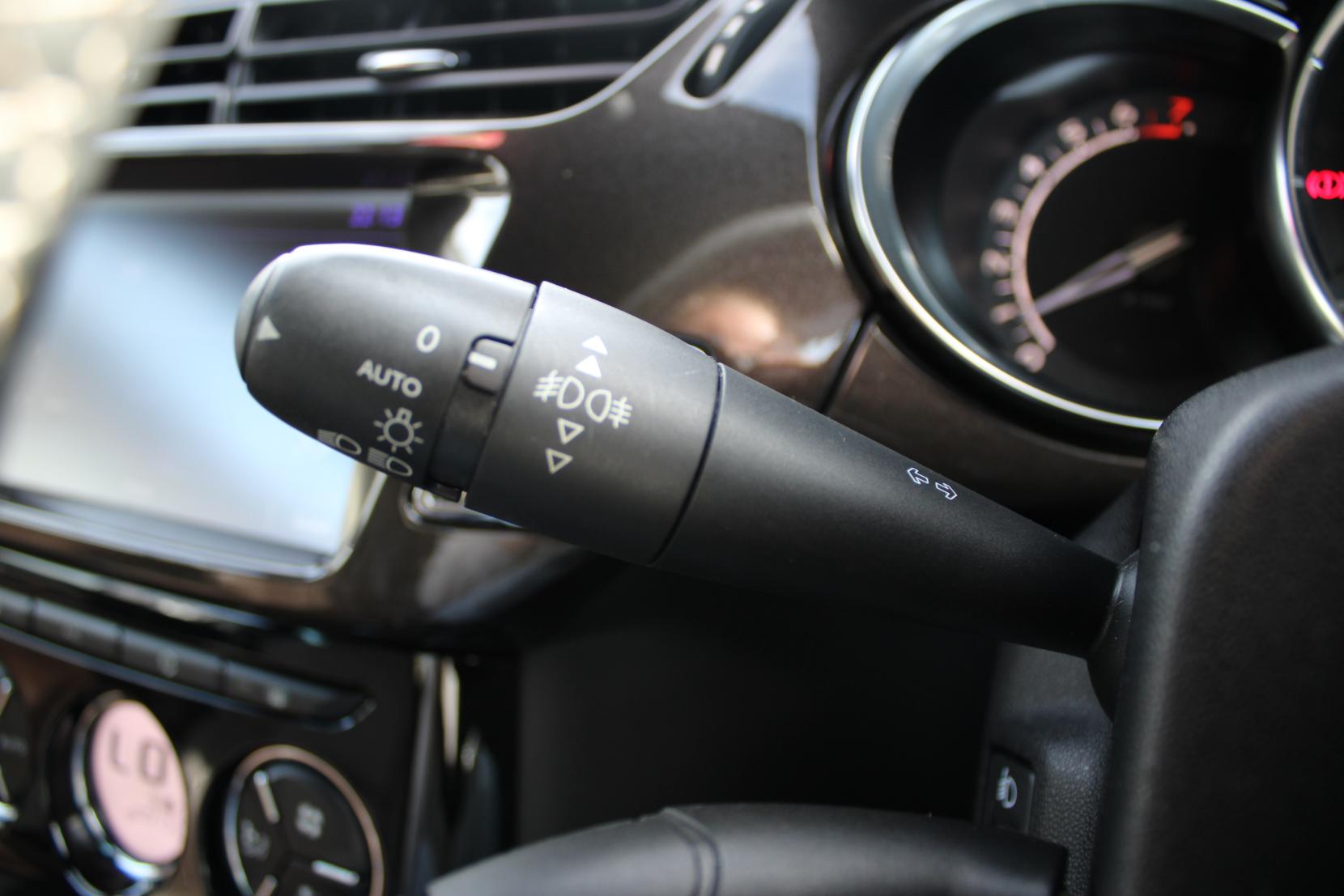 DS AUTOMOBILES DS 3 1.6 THP Prestige Hatchback 3dr Petrol Manual Euro 6 (s/s) (165 bhp)