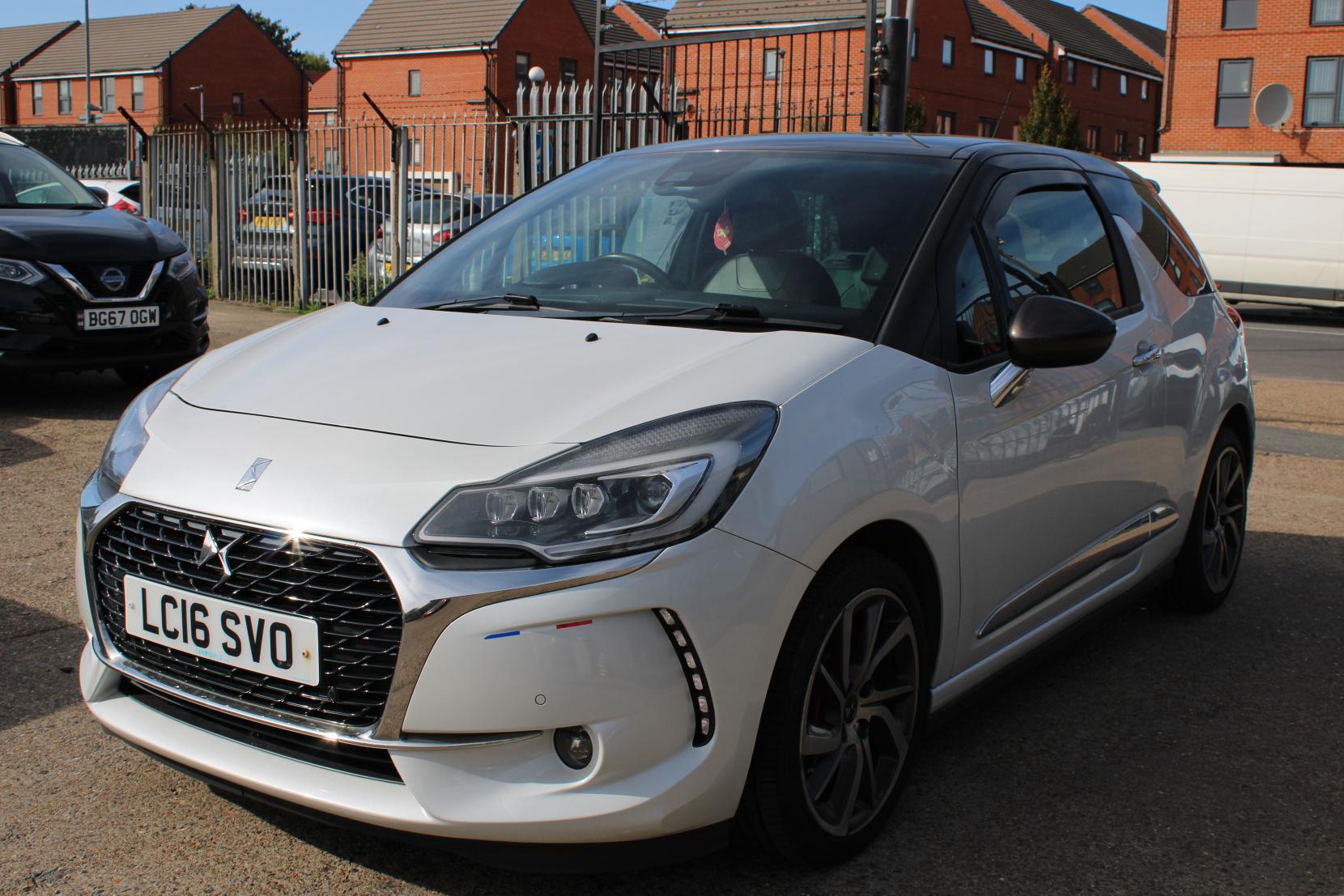 DS AUTOMOBILES DS 3 1.6 THP Prestige Hatchback 3dr Petrol Manual Euro 6 (s/s) (165 bhp)