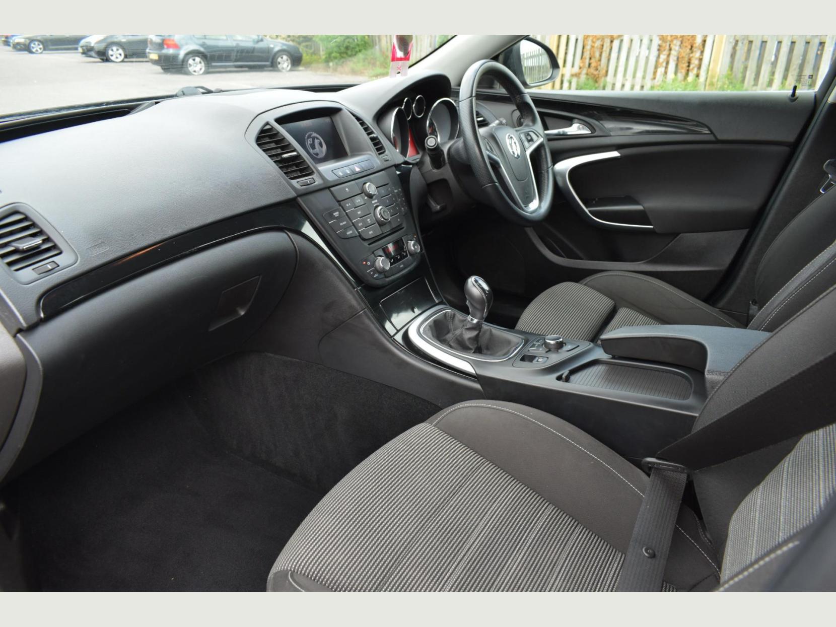 Vauxhall Insignia SRI NAV CDTI