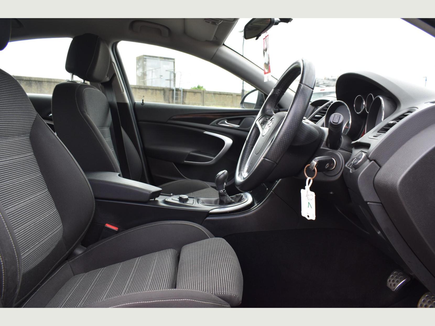 Vauxhall Insignia SRI NAV CDTI