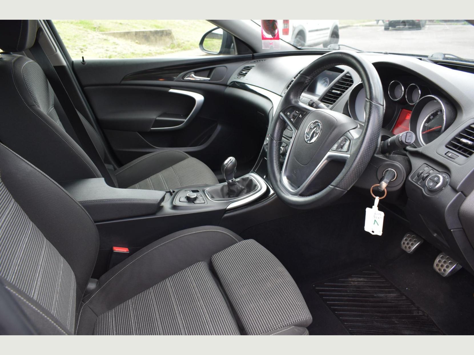 Vauxhall Insignia SRI NAV CDTI