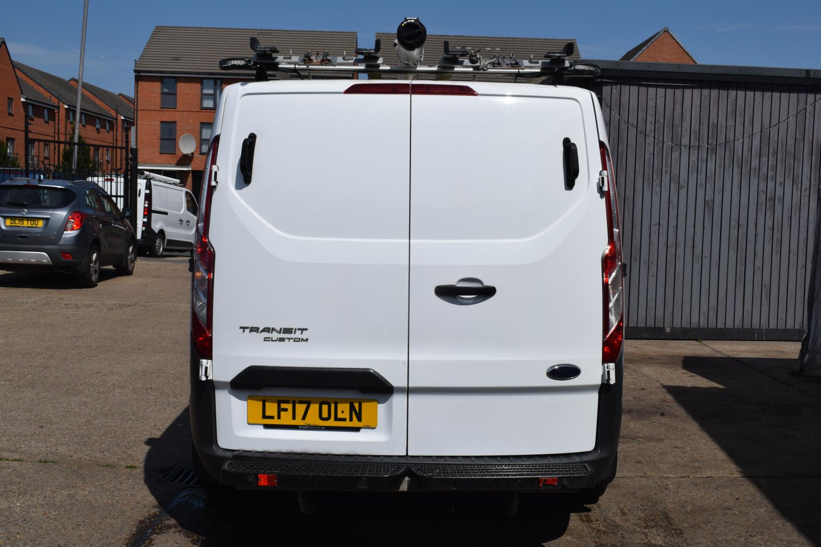 Ford Transit Custom 2.0 TDCi 310 Panel Van 5dr Diesel Manual L1 H1 (163 g/km, 104 bhp)