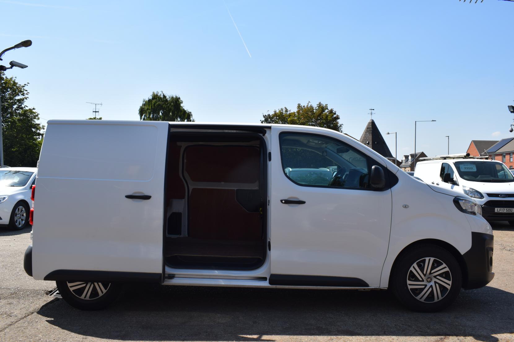 Peugeot Expert 1.6 BlueHDi 1000 Professional Standard Panel Van 6dr Diesel Manual MWB Euro 6 (95 ps)