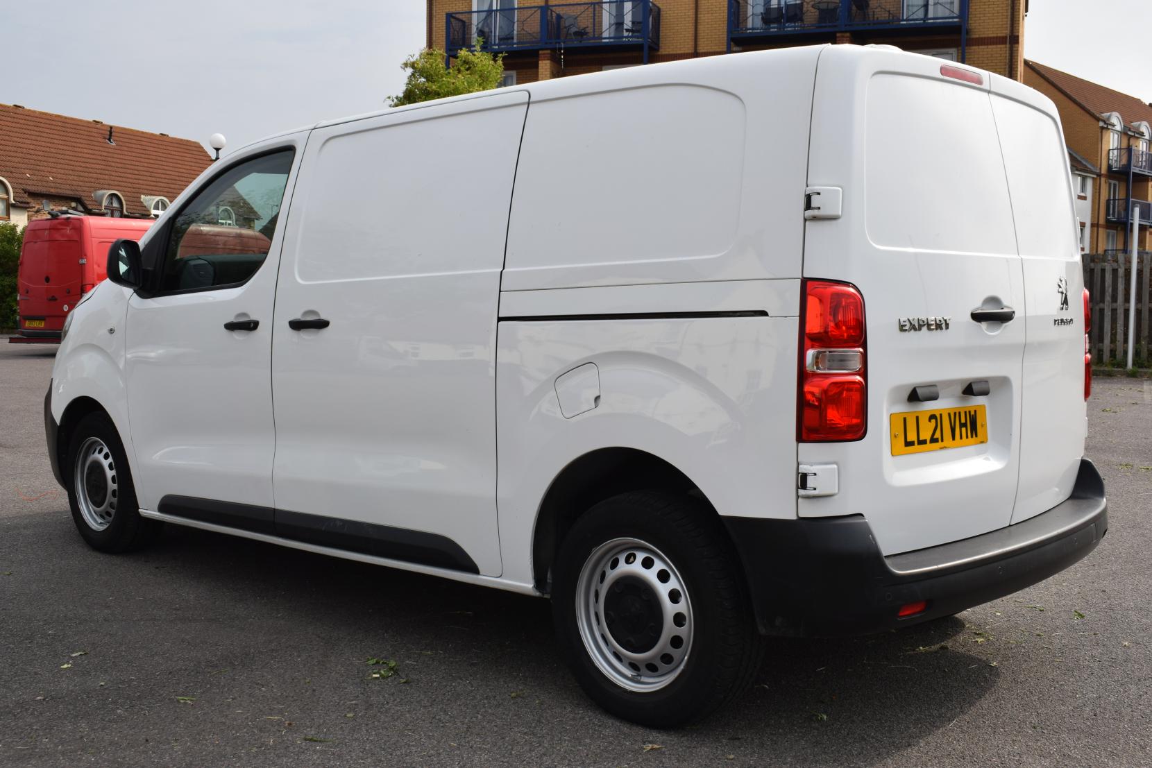 Peugeot Expert 2.0 BlueHDi 1400 Professional Standard Panel Van 6dr Diesel Manual MWB Euro 6 (s/s) (120 ps)