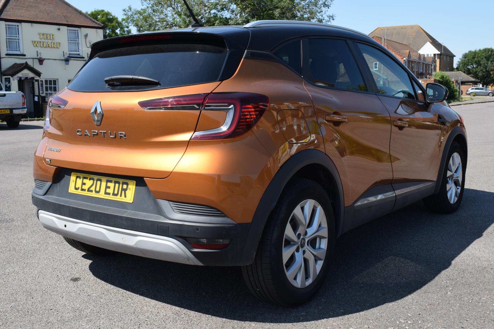 Renault Captur 1.0 TCe Iconic SUV 5dr Petrol Manual Euro 6 (s/s) (100 ps)