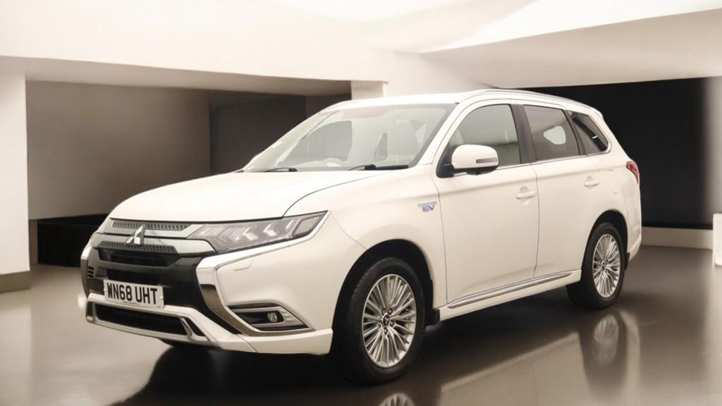 Mitsubishi Outlander 2.4h TwinMotor 13.8kWh 4h SUV 5dr Petrol Plug-in Hybrid CVT 4WD Euro 6 (s/s) (209 ps)