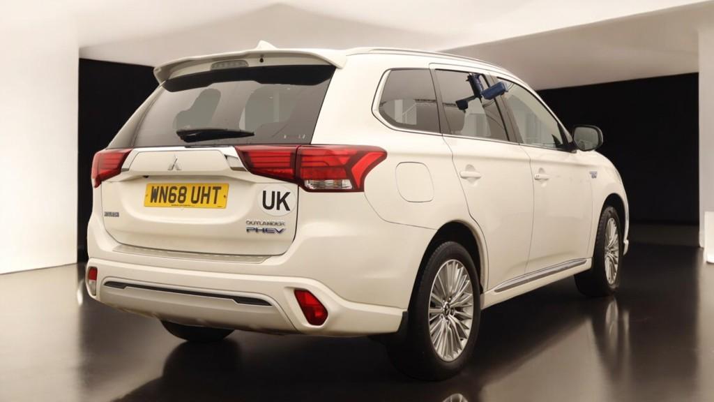 Mitsubishi Outlander 2.4h TwinMotor 13.8kWh 4h SUV 5dr Petrol Plug-in Hybrid CVT 4WD Euro 6 (s/s) (209 ps)