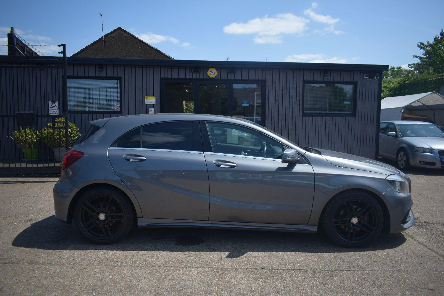 Mercedes-Benz A Class 1.6 A180 AMG Line