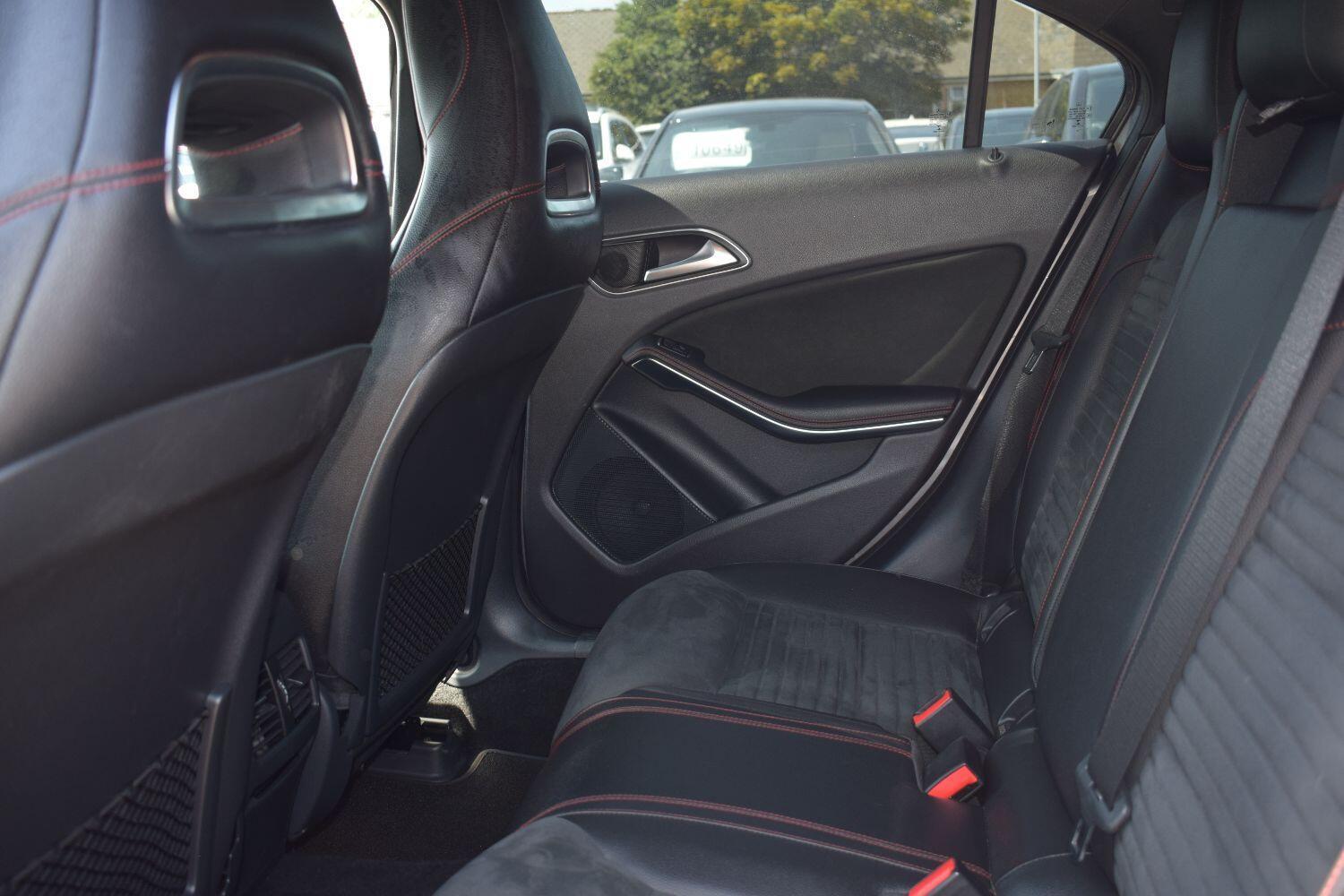 Mercedes-Benz A Class 1.6 A180 AMG Line