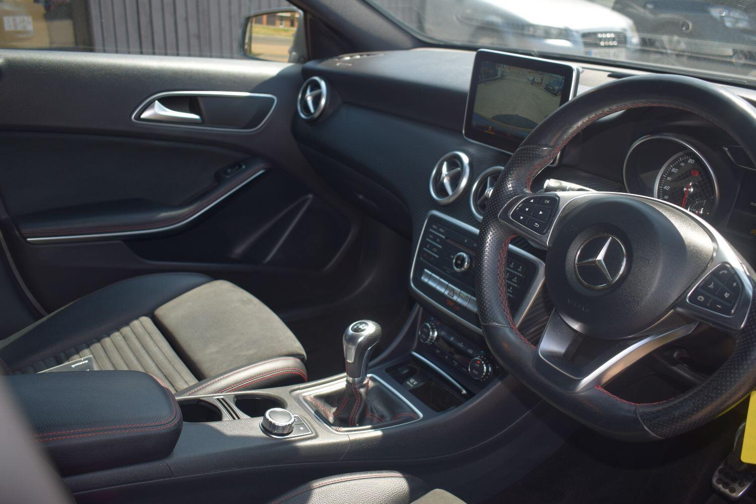Mercedes-Benz A Class 1.6 A180 AMG Line