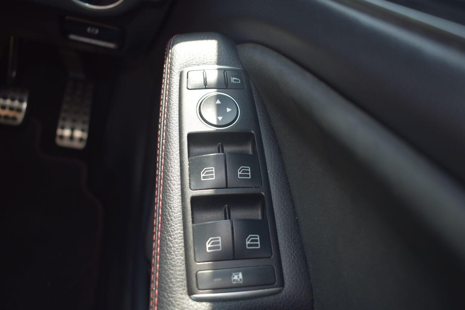 Mercedes-Benz A Class 1.6 A180 AMG Line
