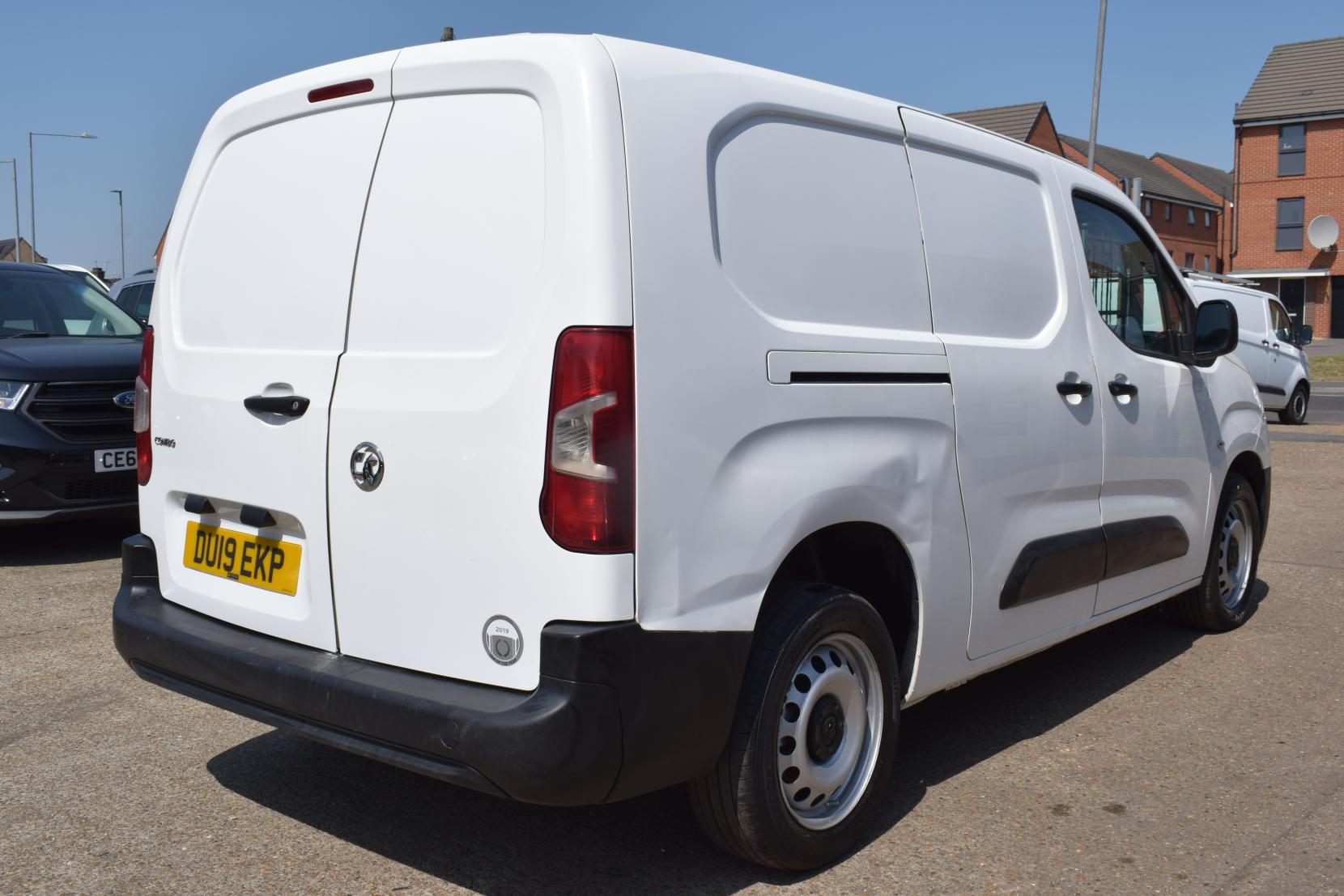 Vauxhall Combo 1.6 Turbo D 2300 Edition Panel Van 4dr Diesel Manual L2 H1 Euro 6 (s/s) (100 ps)