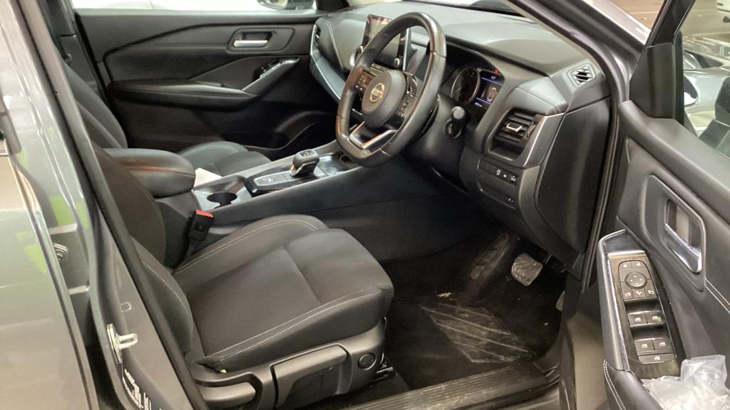 Nissan Qashqai 1.3 DIG-T MHEV Acenta Premium SUV 5dr Petrol Hybrid XTRON Euro 6 (s/s) (158 ps)