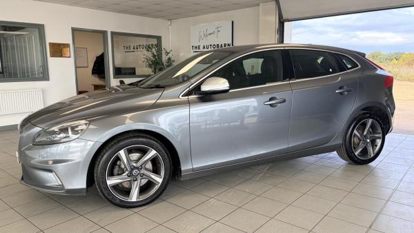 Volvo V40 1.6 T2 R-Design Hatchback 5dr Petrol Manual Euro 5 (s/s) (120 ps)