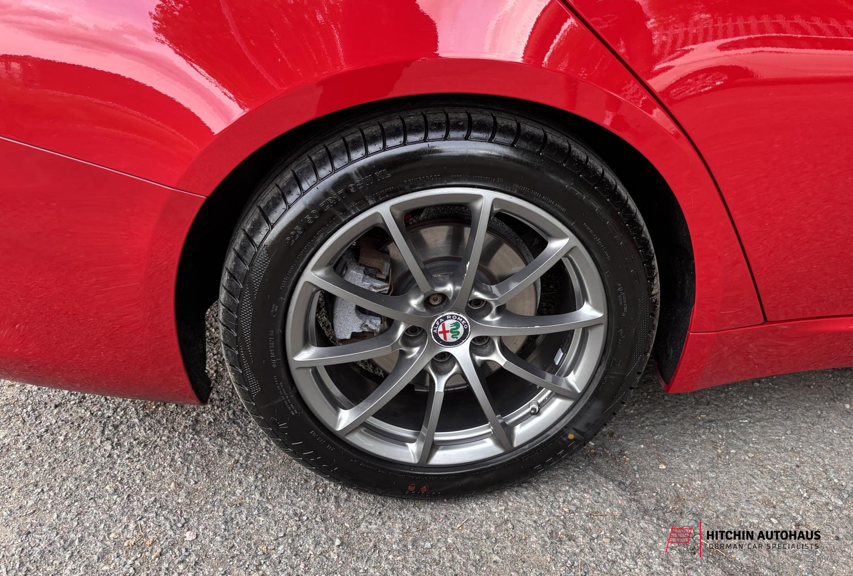 Alfa Romeo Giulia 2.0T Super Saloon 4dr Petrol Auto Euro 6 (s/s) (200 ps)