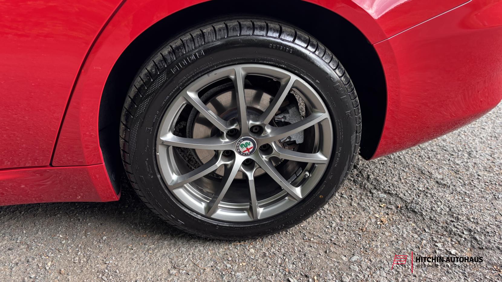 Alfa Romeo Giulia 2.0T Super Saloon 4dr Petrol Auto Euro 6 (s/s) (200 ps)