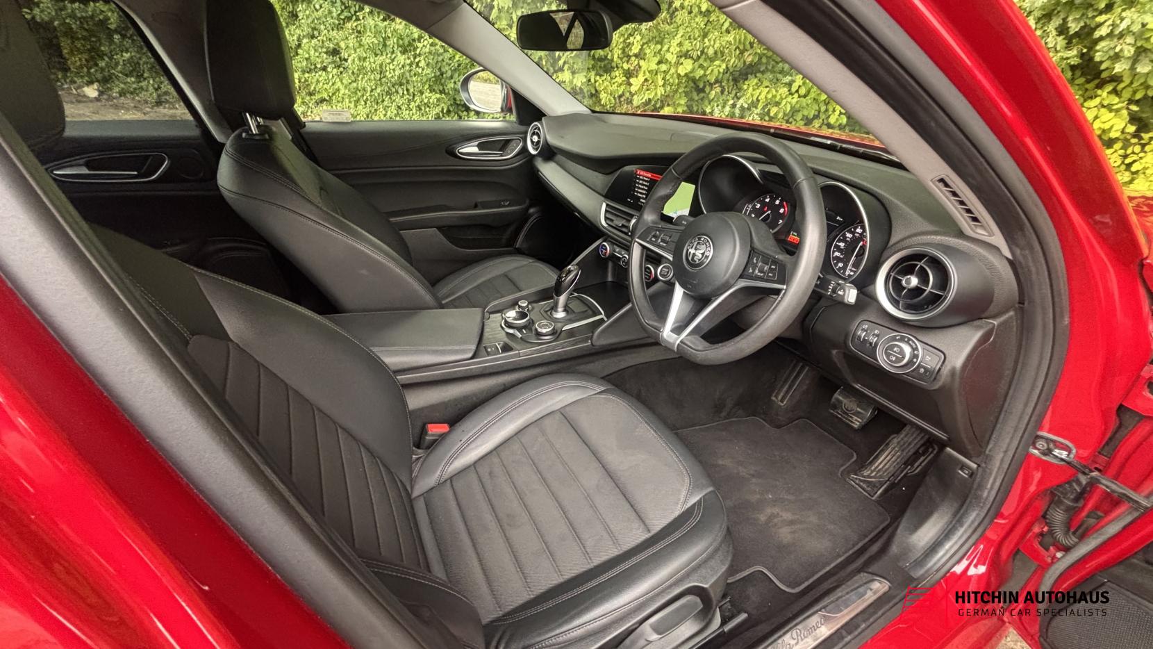 Alfa Romeo Giulia 2.0T Super Saloon 4dr Petrol Auto Euro 6 (s/s) (200 ps)