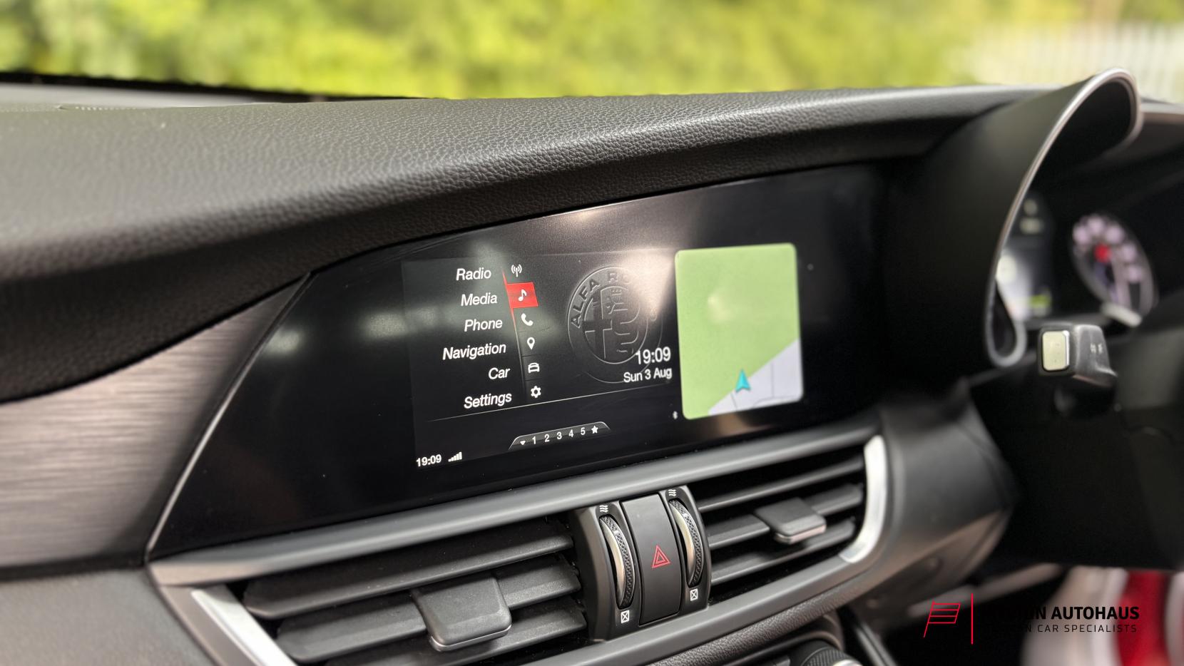 Alfa Romeo Giulia 2.0T Super Saloon 4dr Petrol Auto Euro 6 (s/s) (200 ps)