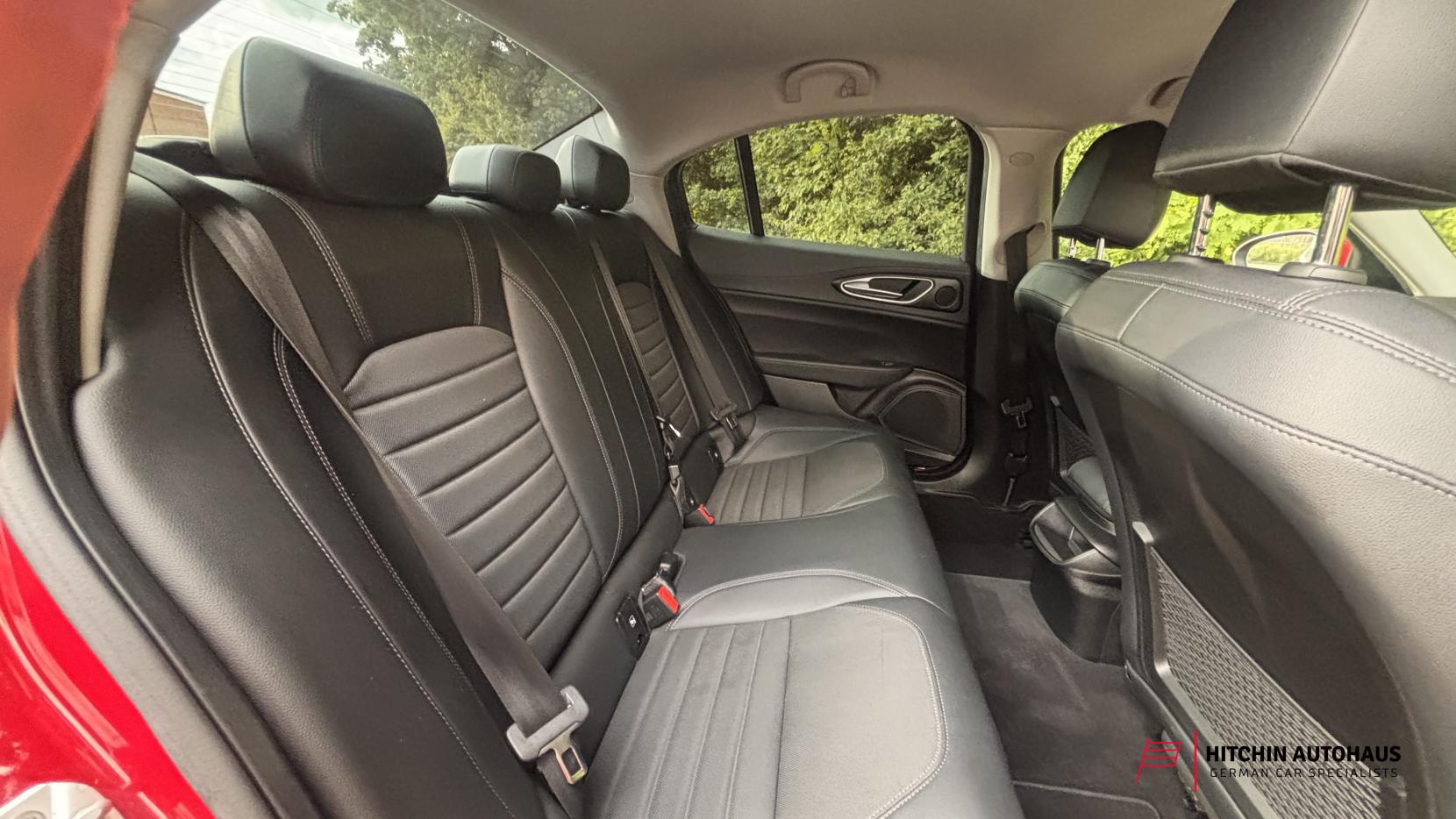 Alfa Romeo Giulia 2.0T Super Saloon 4dr Petrol Auto Euro 6 (s/s) (200 ps)