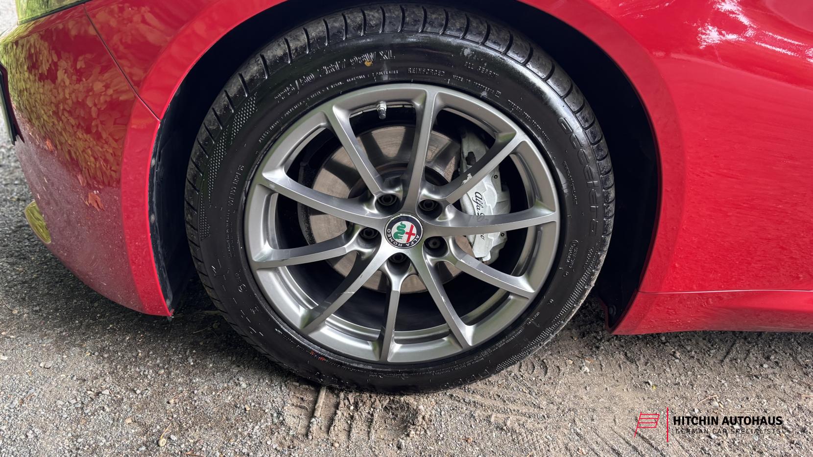 Alfa Romeo Giulia 2.0T Super Saloon 4dr Petrol Auto Euro 6 (s/s) (200 ps)