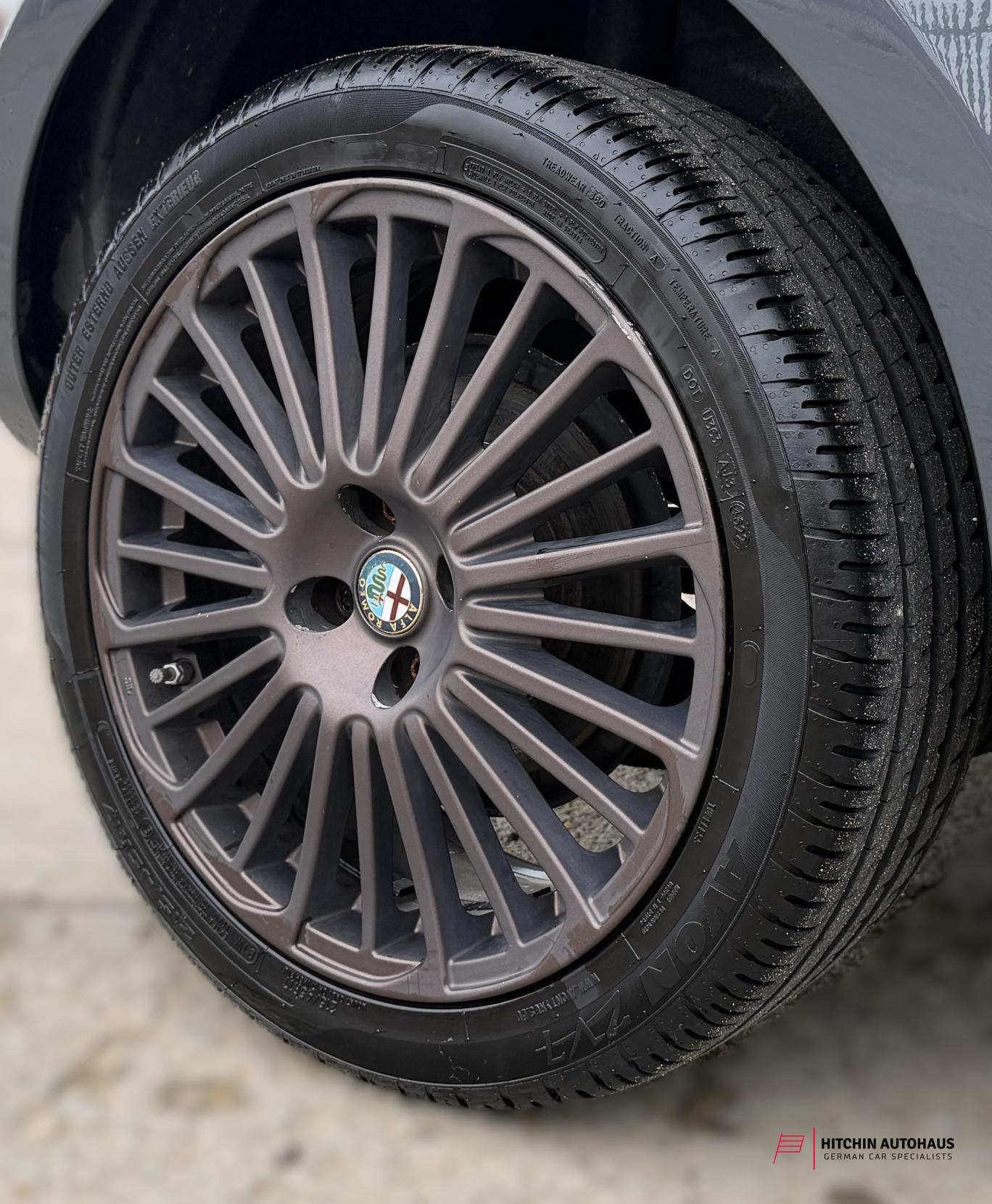 Alfa Romeo MiTo 1.4 TB MultiAir Collezione Hatchback 3dr Petrol TCT Euro 6 (s/s) (140 ps)