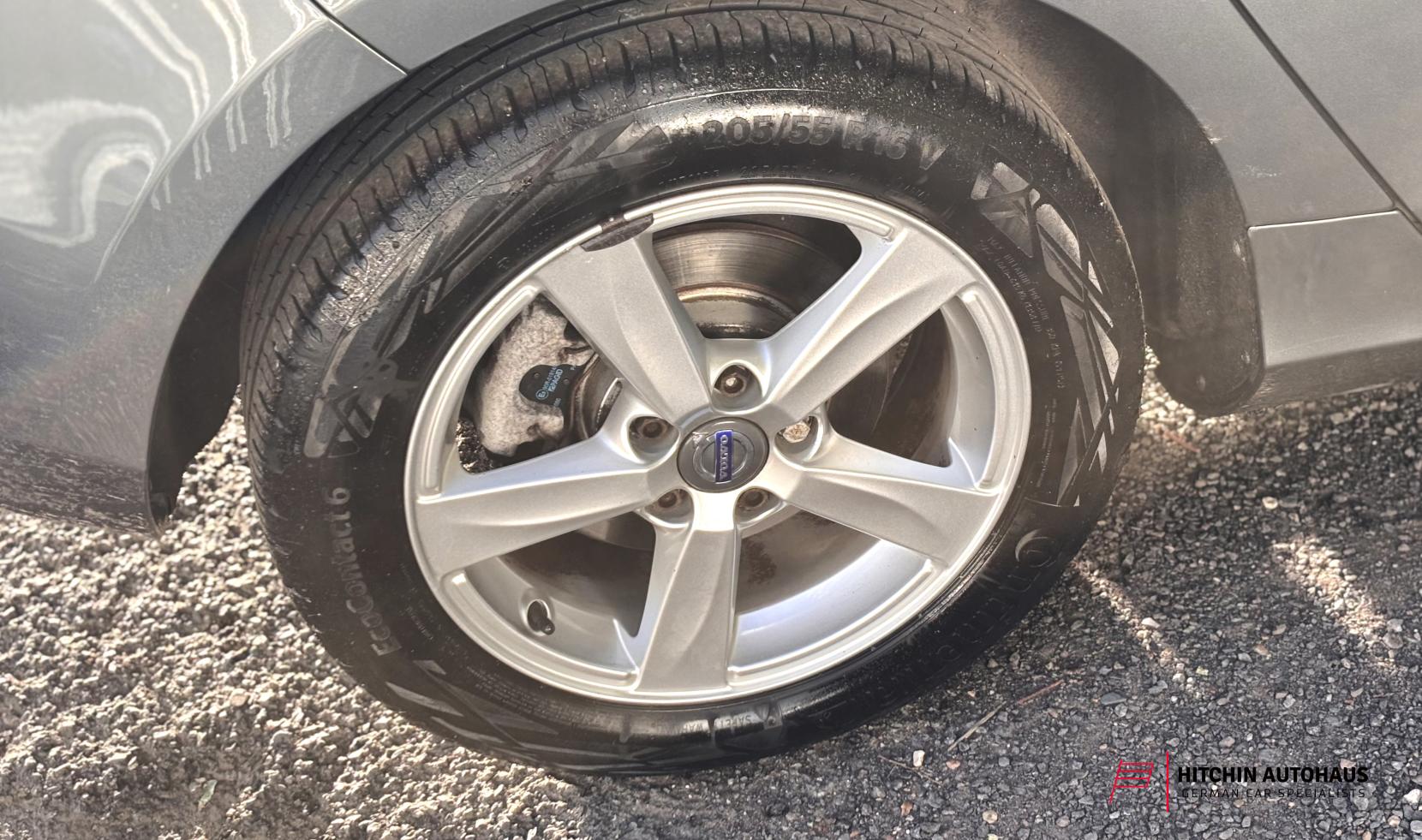 Volvo V40 2.0 D3 SE Nav Hatchback 5dr Diesel Manual Euro 6 (s/s) (150 ps)