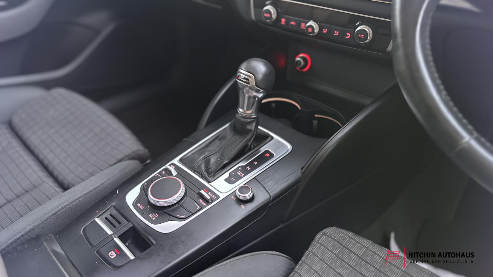 Audi A3 1.6 TDI Sport Hatchback 3dr Diesel S Tronic Euro 5 (s/s) (105 ps)