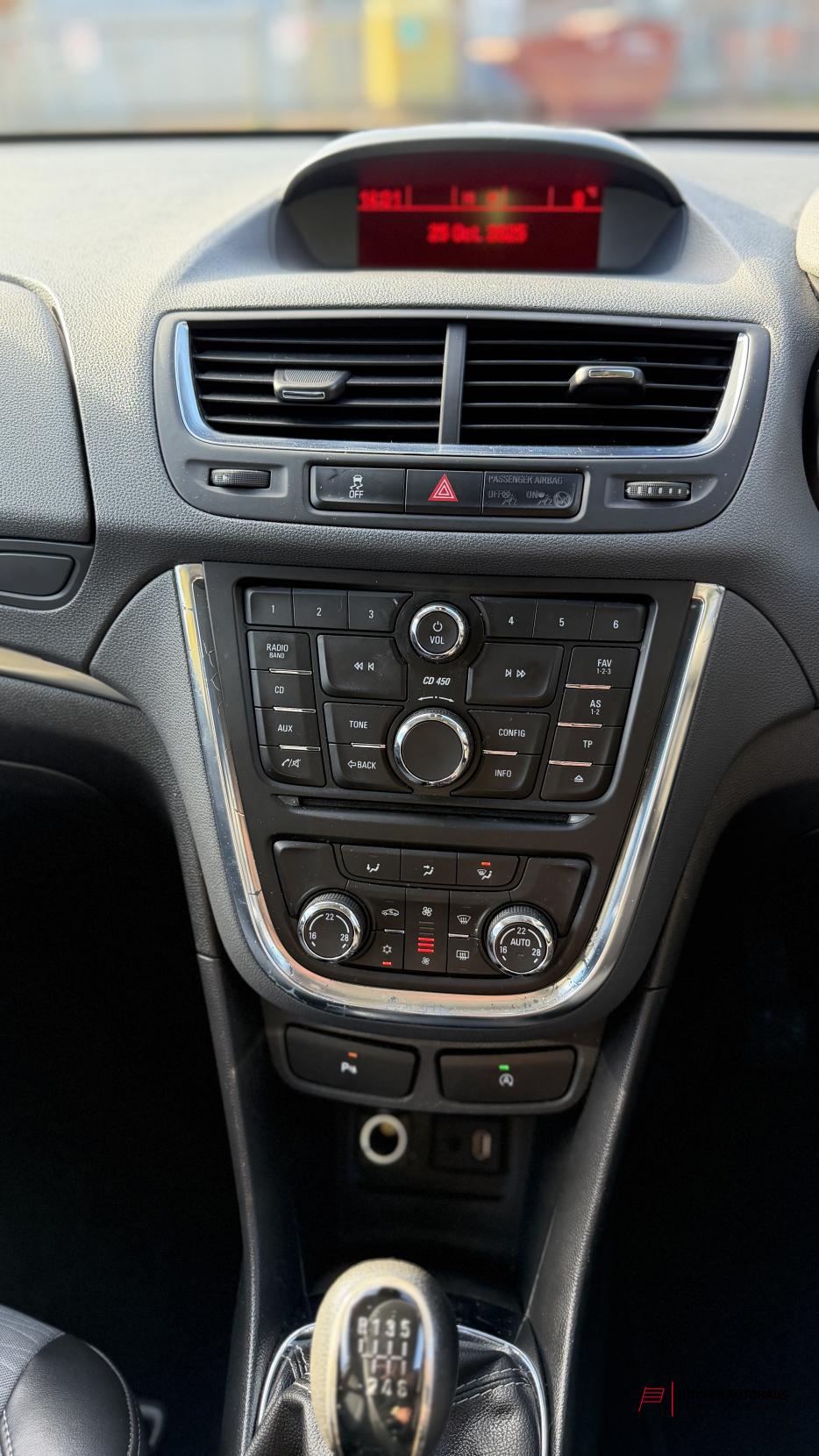 Vauxhall Mokka 1.6 CDTi Limited Edition SUV 5dr Diesel Manual 2WD Euro 6 (s/s) (136 ps)