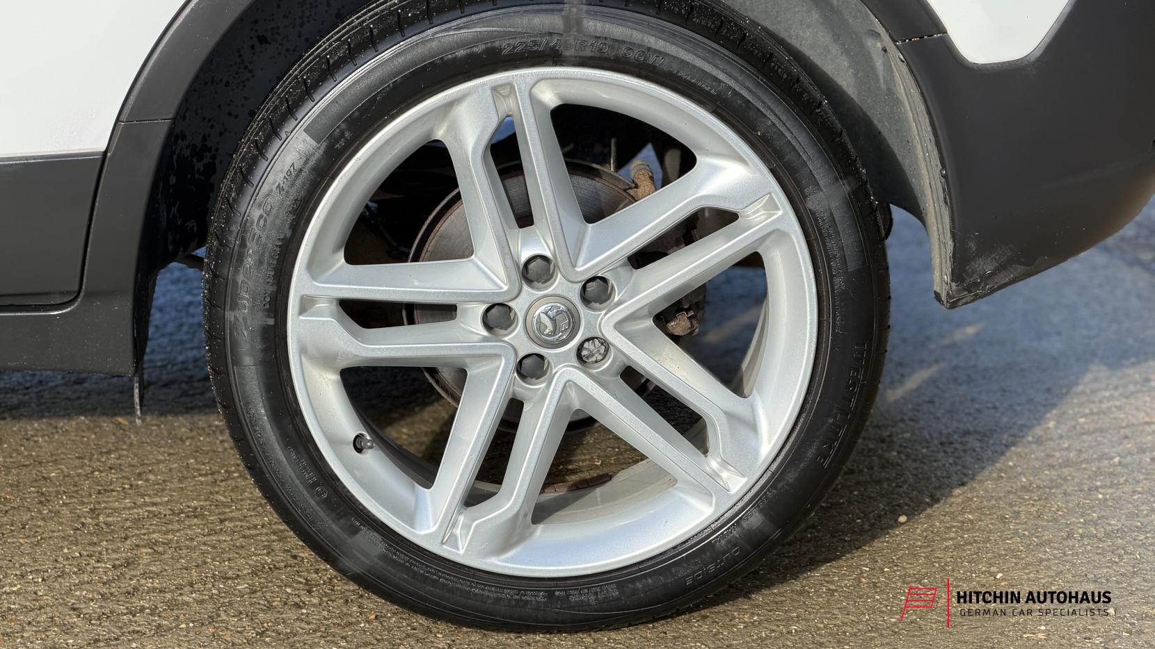 Vauxhall Mokka 1.6 CDTi Limited Edition SUV 5dr Diesel Manual 2WD Euro 6 (s/s) (136 ps)