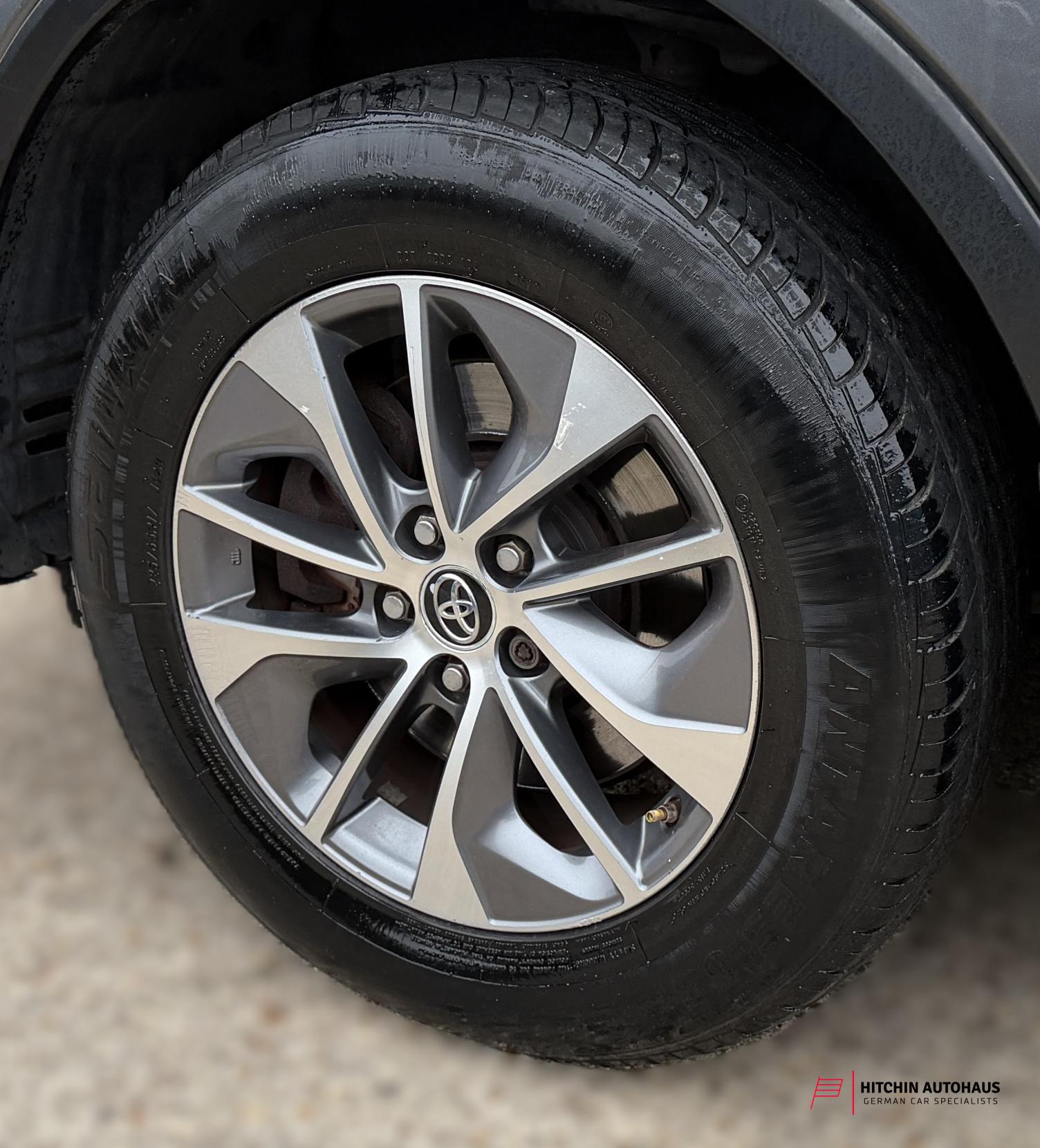 Toyota RAV4 2.5 VVT-h Business Edition Plus SUV 5dr Petrol Hybrid CVT Euro 6 (s/s) (197 ps)