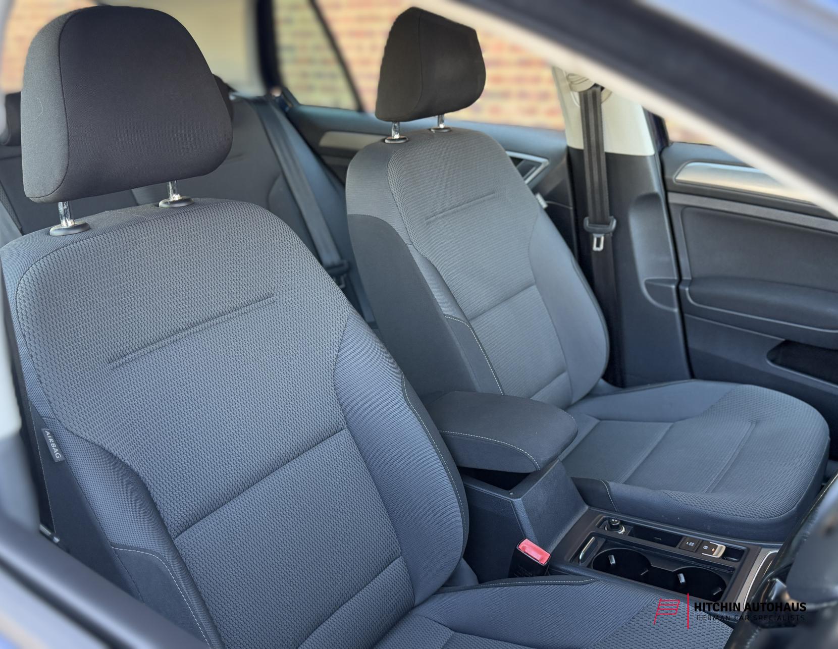 Volkswagen Golf 1.6 TDI BlueMotion Tech Match Hatchback 5dr Diesel DSG Euro 5 (s/s) (105 ps)