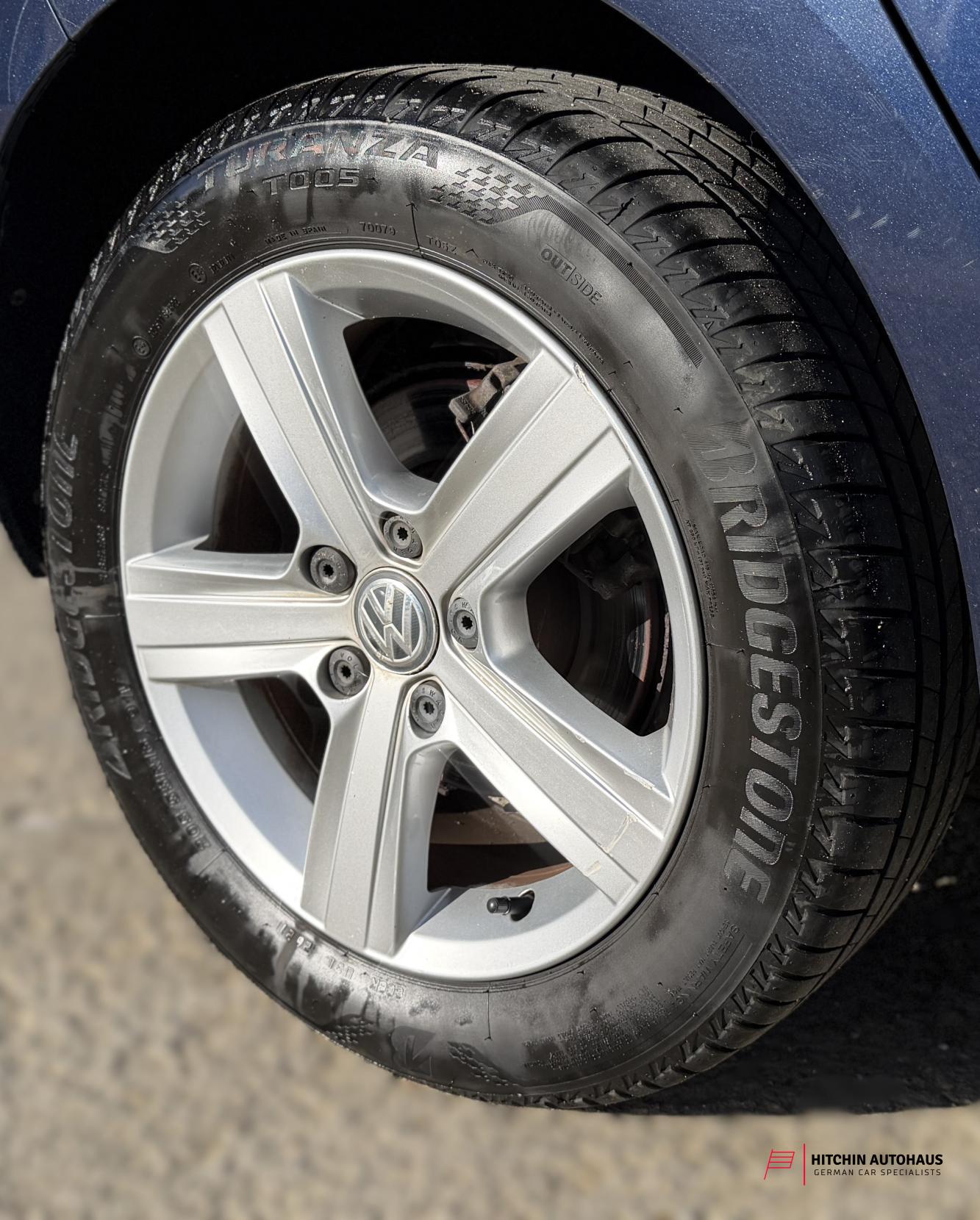 Volkswagen Golf 1.6 TDI BlueMotion Tech Match Hatchback 5dr Diesel DSG Euro 5 (s/s) (105 ps)