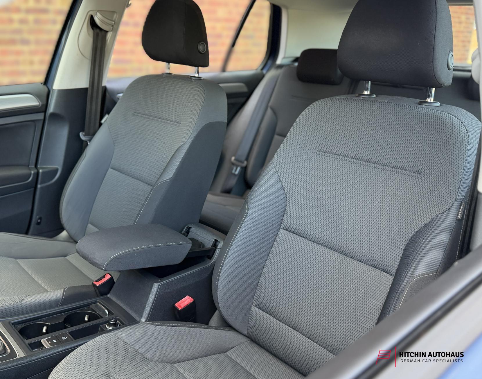 Volkswagen Golf 1.6 TDI BlueMotion Tech Match Hatchback 5dr Diesel DSG Euro 5 (s/s) (105 ps)