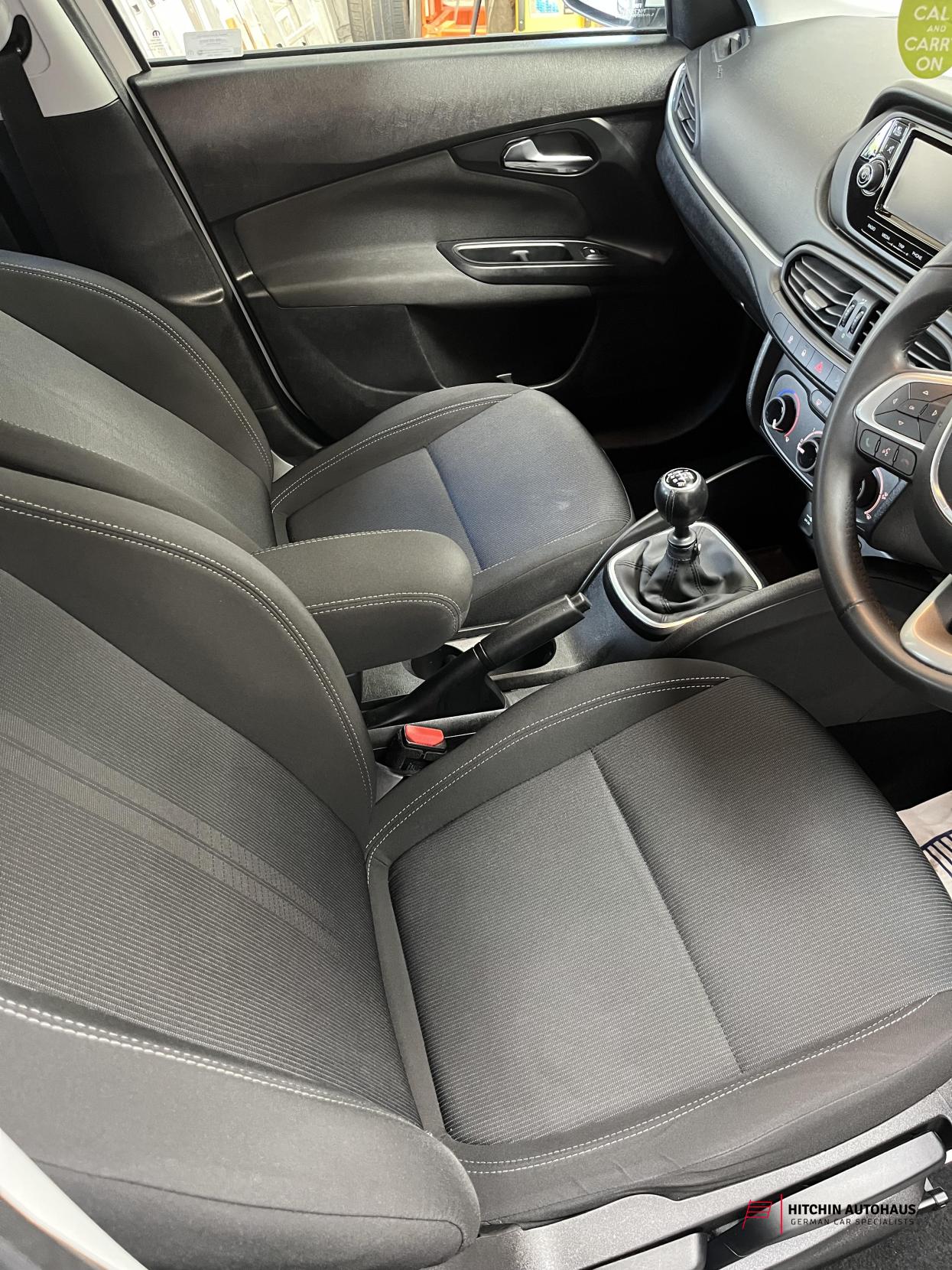 Fiat Tipo 1.4 MPI Easy Plus Hatchback 5dr Petrol Manual Euro 6 (95 ps)