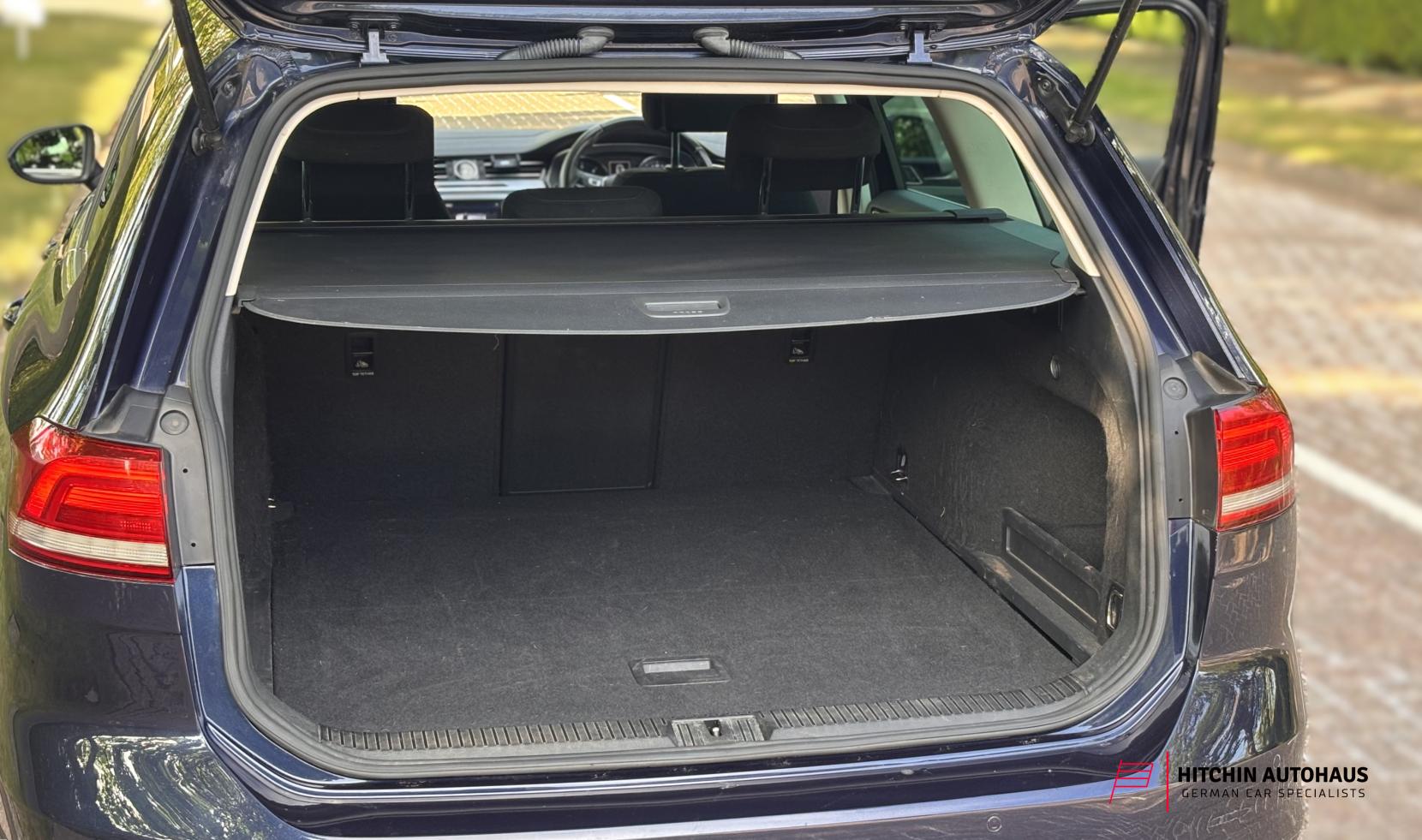 Volkswagen Passat 2.0 TDI BlueMotion Tech SE Business Estate 5dr Diesel Manual Euro 6 (s/s) (150 ps)