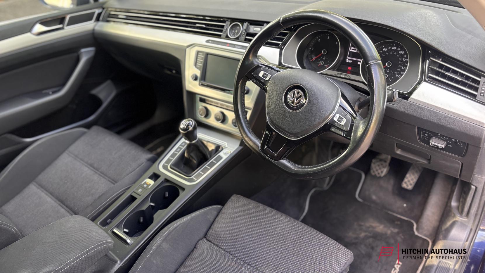 Volkswagen Passat 2.0 TDI BlueMotion Tech SE Business Estate 5dr Diesel Manual Euro 6 (s/s) (150 ps)