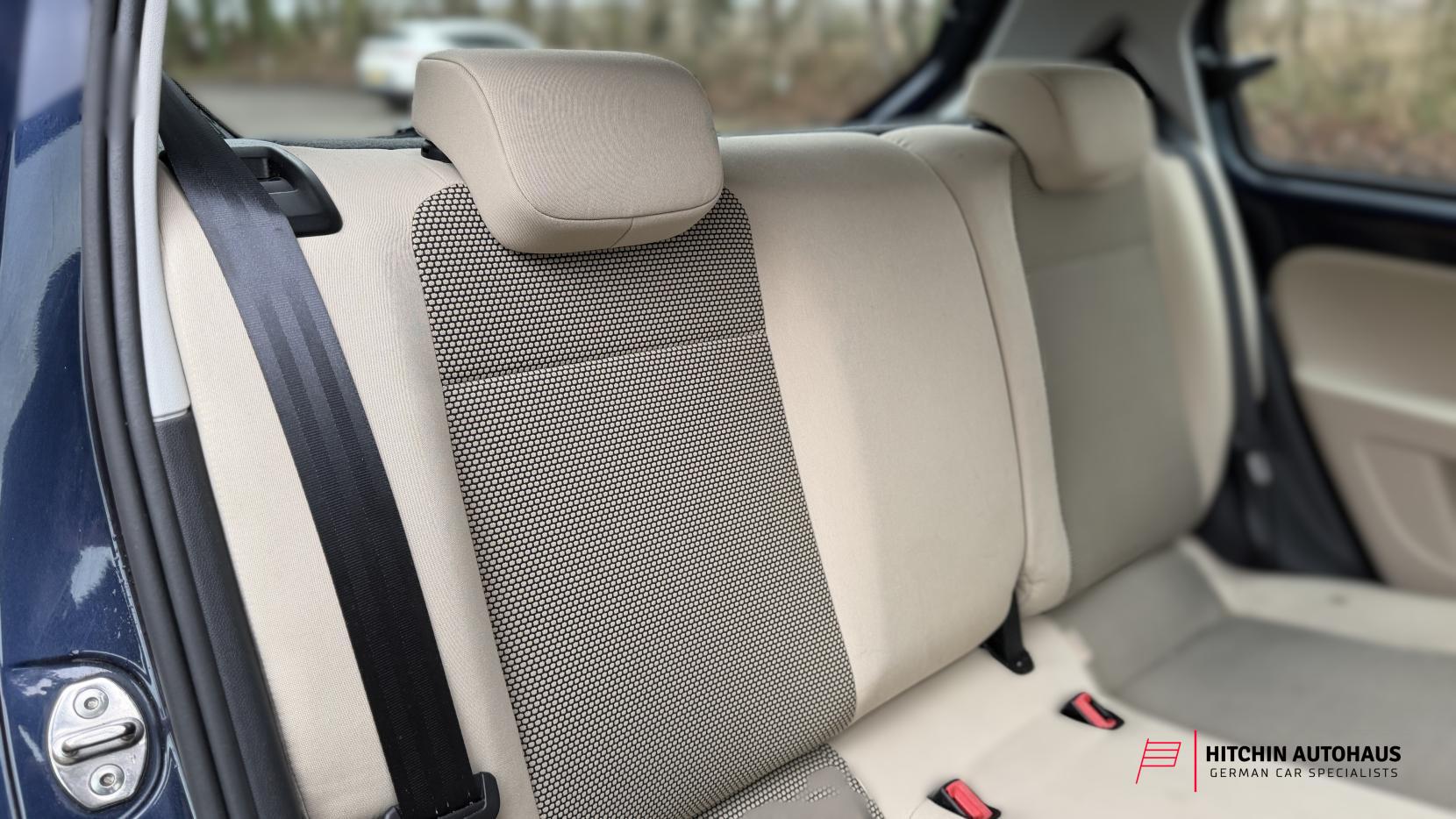 Skoda Citigo 1.0 MPI Elegance Hatchback 5dr Petrol ASG Euro 5 (75 ps)