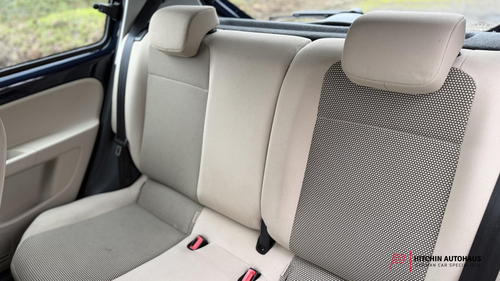 Skoda Citigo 1.0 MPI Elegance Hatchback 5dr Petrol ASG Euro 5 (75 ps)